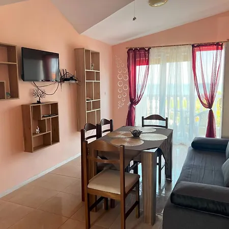 Samuela Apartment *